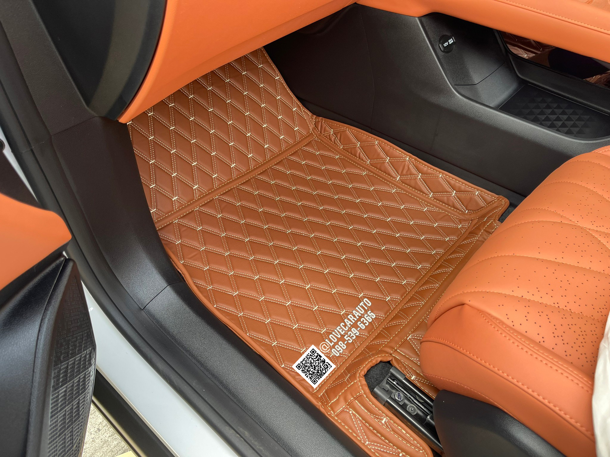 พรมรถยนต์ 6D Deepal S07 พรมvvip สีน้ำตาลเข้มด้ายทอง