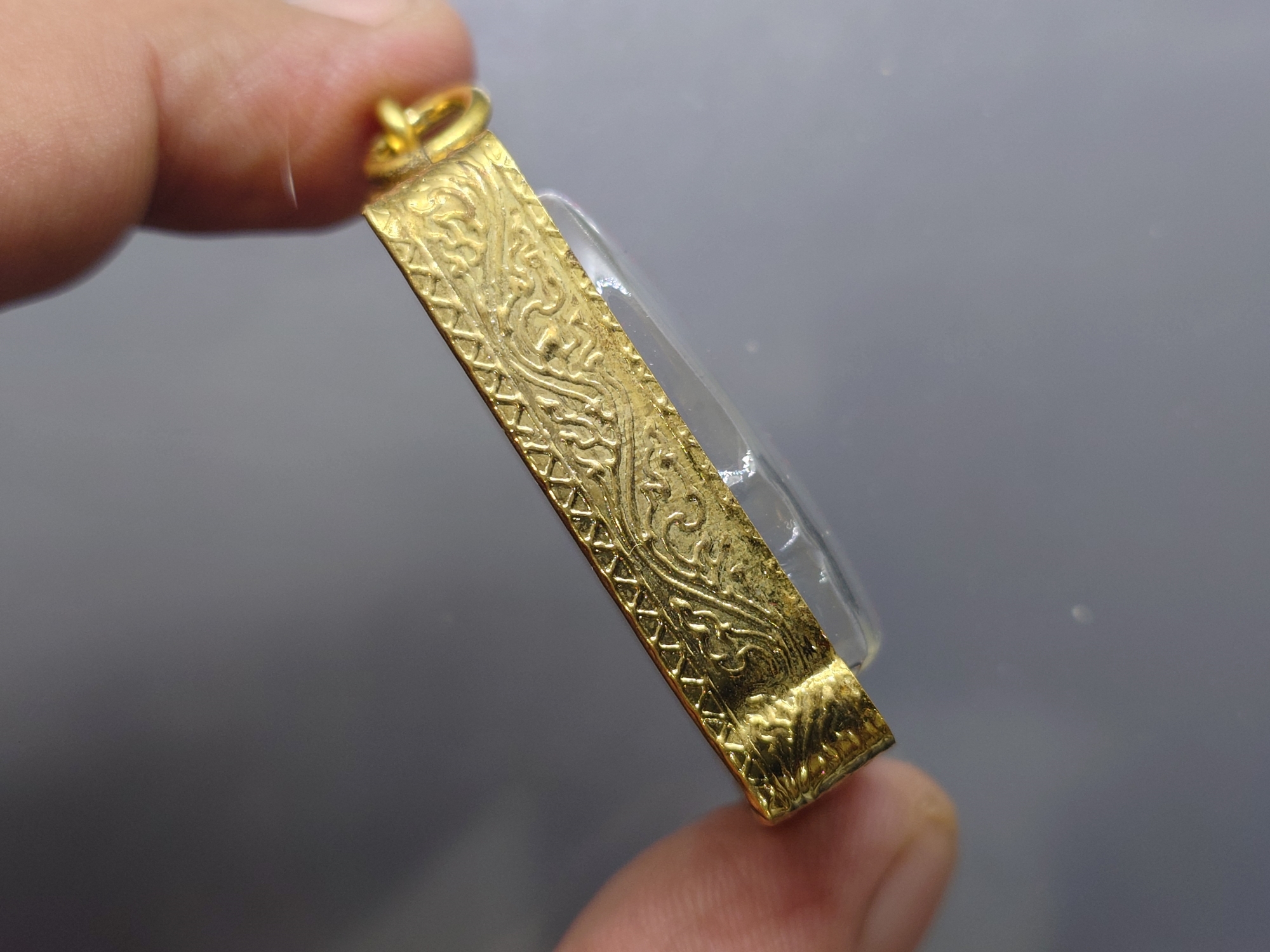 พระสมเด็จวัดระฆัง รุ่นเศรษฐีชินบัญชร ฝังพลอยโภคทรัพย์ โรยผงตะไบทอง ผสมผงพรายกุมาร หลวงปู่ทิม อิสริโก ปี 2558