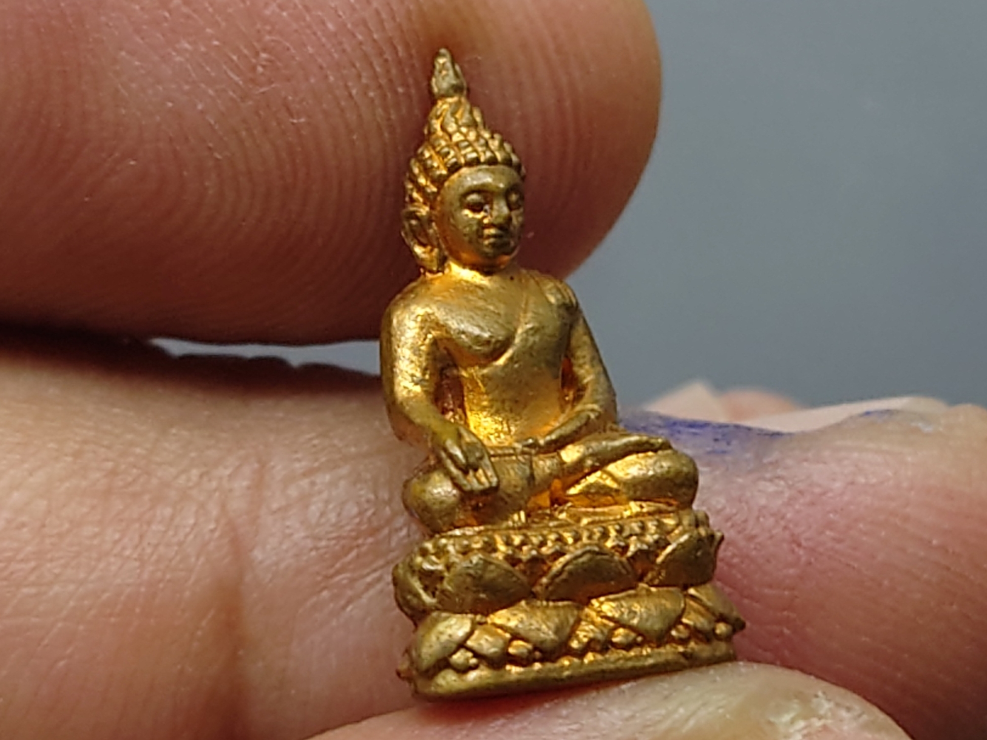 พระกริ่ง-พระชัยวัฒน์ พระไพรีพินาศ เนื้อทองแดงผิวไฟ สมเด็จพระญาณสังวรฯ ทรงแผ่เมตตาอธิษฐานจิตเดี่ยว วัดบวรนิเวศวิหาร พ.ศ.2542 พร้อมกล่องเดิม