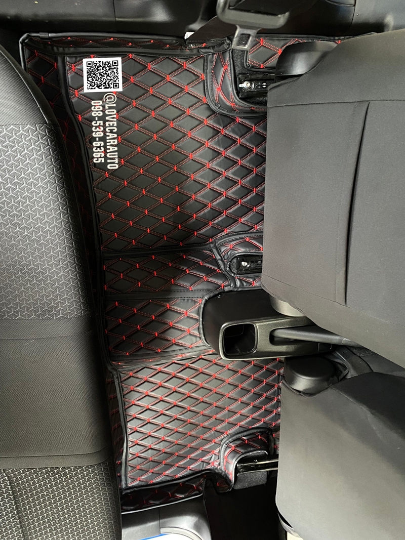 พรมปูพื้นรถยนต์ Suzuki Swift 2018 สีดำด้ายแดง
