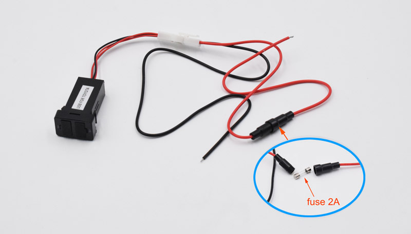 ช่อง USB Charger สำหรับ Toyota Vios / Yaris / Altis / REVO / New Fortuner / Camry