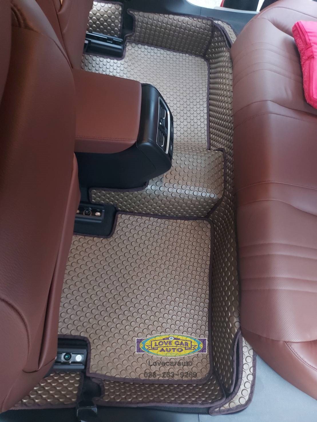 พรมรถยนต์ Honda Accord g10 กระดุมสีน้ำตาล