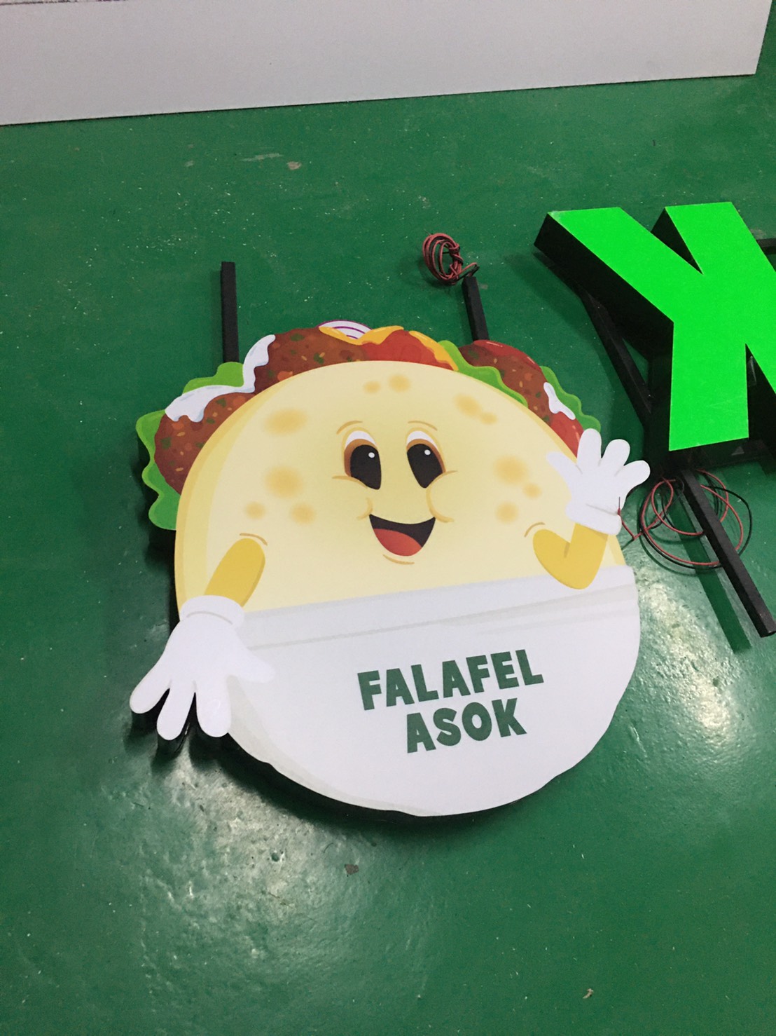 ป้ายไฟแอลอีดีไฟออกหน้าขอบอลูมิเนียม งานFALAFEL ASOK