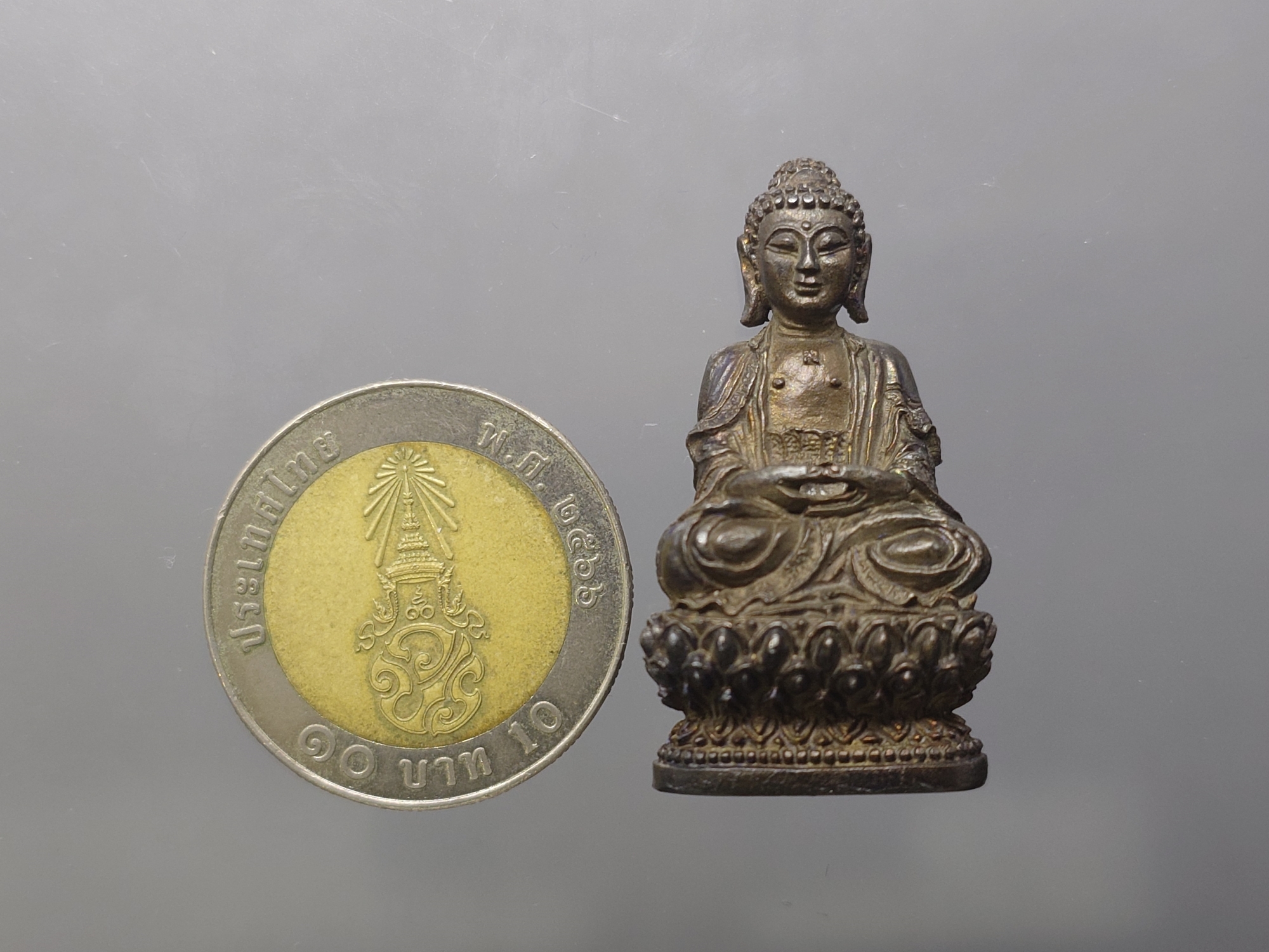 พระกริ่งจีน ต้าเยิ่นถะ เนื้อนวะโลหะ อุดกริ่งเนื้อเงิน วัดบวรนิเวศวิหาร ปี2539 พร้อมกล่องเดิม นิยม หายาก