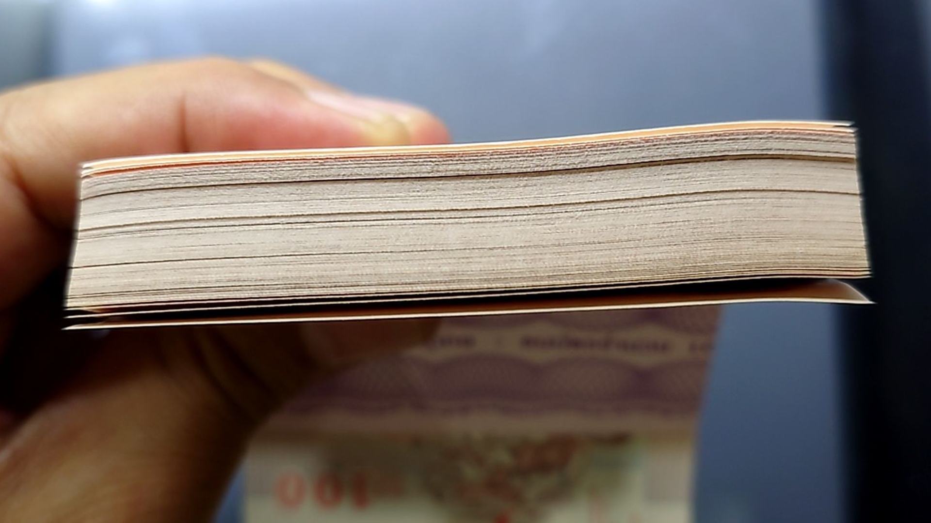 ธนบัตรยกแหนบ 100 ใบ เรียงเลข ธนบัตร 100 บาท แบบ 15 รุ่น 2 (เลิกทาส) ไม่ผ่านใช้ สภาพสวย