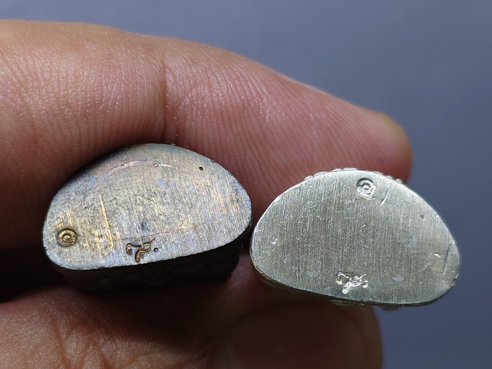 พระกริ่ง พระไพรีพินาศ เนื้อนวะ และ เนื้อเงิน วัดบวรนิเวศวรวิหาร ปี2535 พร้อมกล่อง