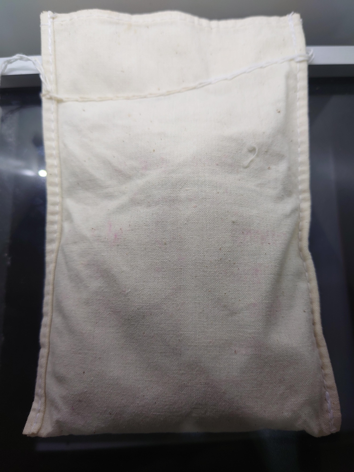 เหรียญยกถุง 100 เหรียญ เหรียญ 10 บาท สองสี ที่ระลึก 100 ปี กรมทหารม้าที่1รักษาพระองค์ ไม่ผ่านใช้