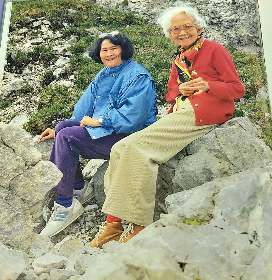 สมเด็จย่าของปวงชน