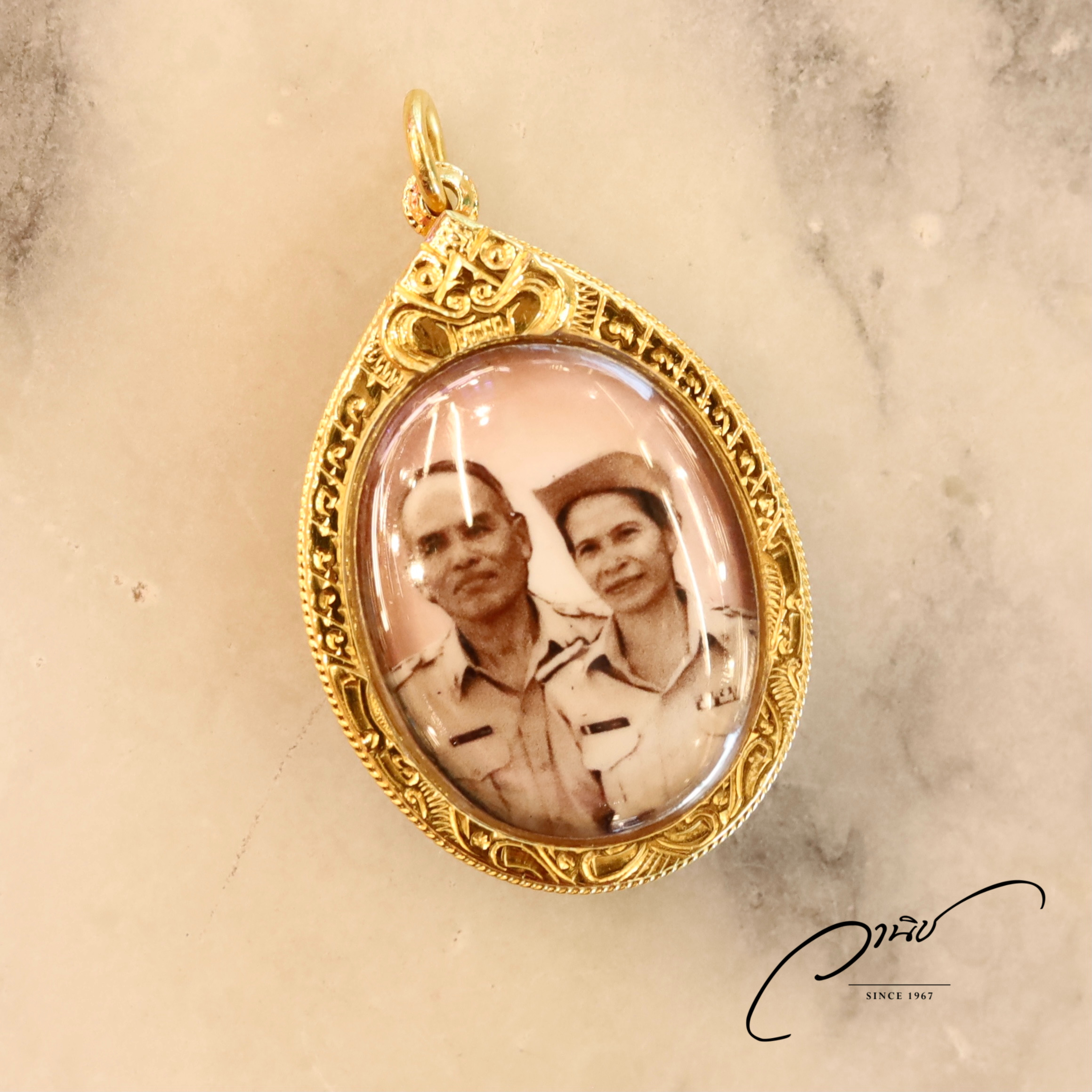 รับทำล็อกเก็ตเลี่ยมทอง ล็อกเก็ตรูปภาพ ล็อกเก็ตรูปพ่อแม่ จี้ล็อกเก็ต Gold Locket