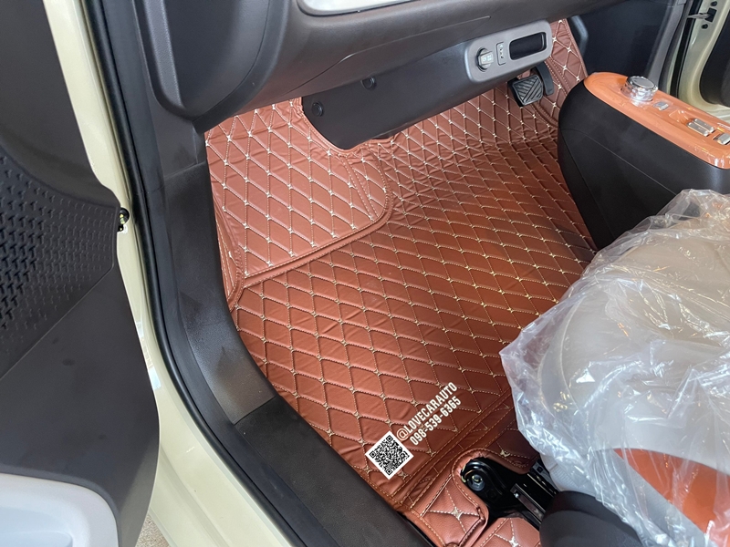 พรมปูพื้นรถยนต์ 6D Changan Lumin สีน้ำตาลเข้ม