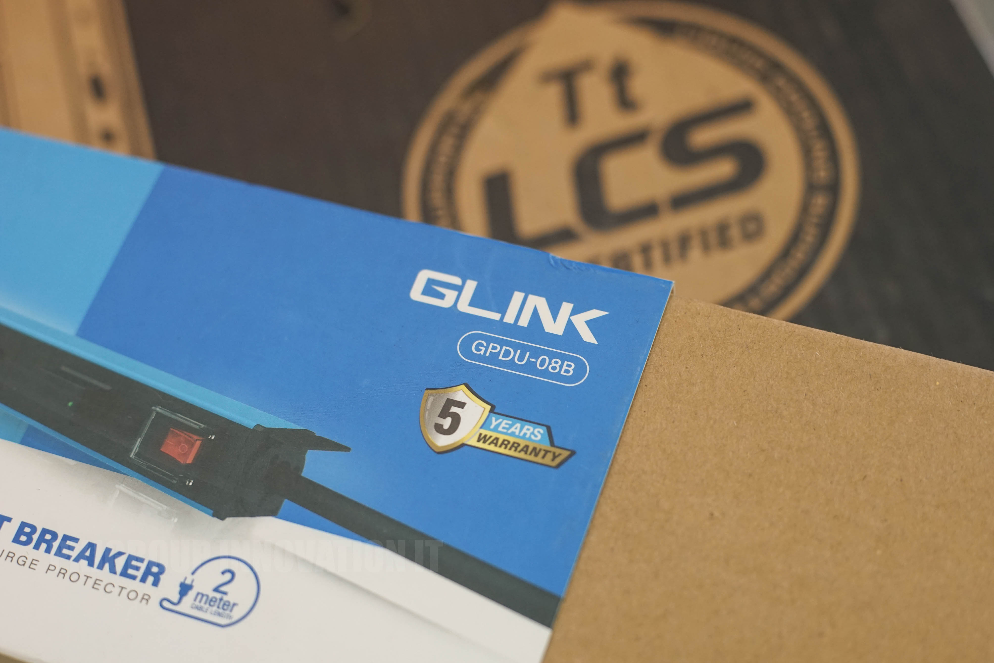 ปลั๊กไฟ Powerbar GLink GPDU-08 สีน้ำเงิน ของใหม่ ป้องกันไฟกระชากจากฟ้าผ่ากันไฟเกินตัวยึดผนังหมุนได้ 360 องศา ประกัน 5 ปี