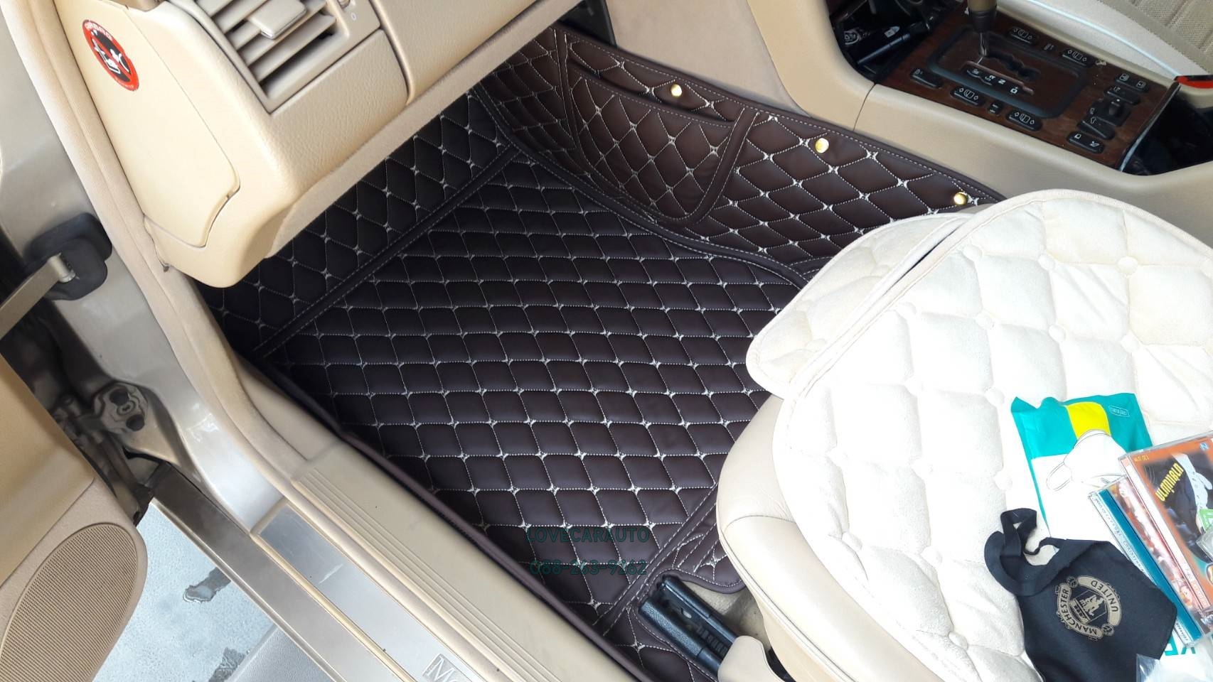 พรมปูพื้นรถยนต์ 6D benz e240 w210 สีกาแฟ