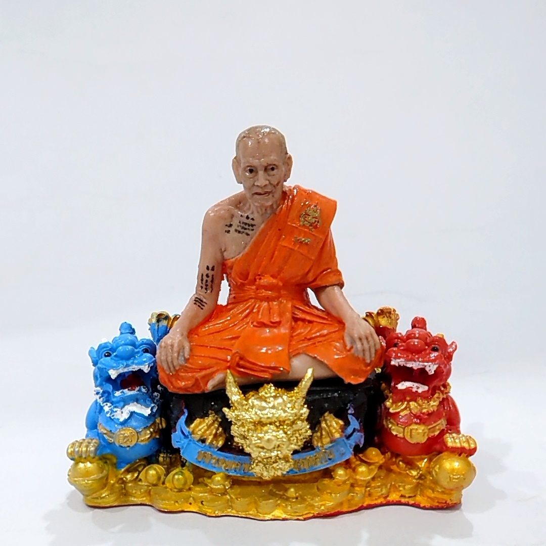 พระบูชา(ตั้งหน้ารถ) รุ่นรวยโชคลาภ 100 ปี เนื้อเรซิ่น เพ้นเสมือนจริง มังกรทอง ปี่เซี่ยน้ำ ไฟ หลวงพ่อพัฒน์ วัดห้วยด้วน โคท 506