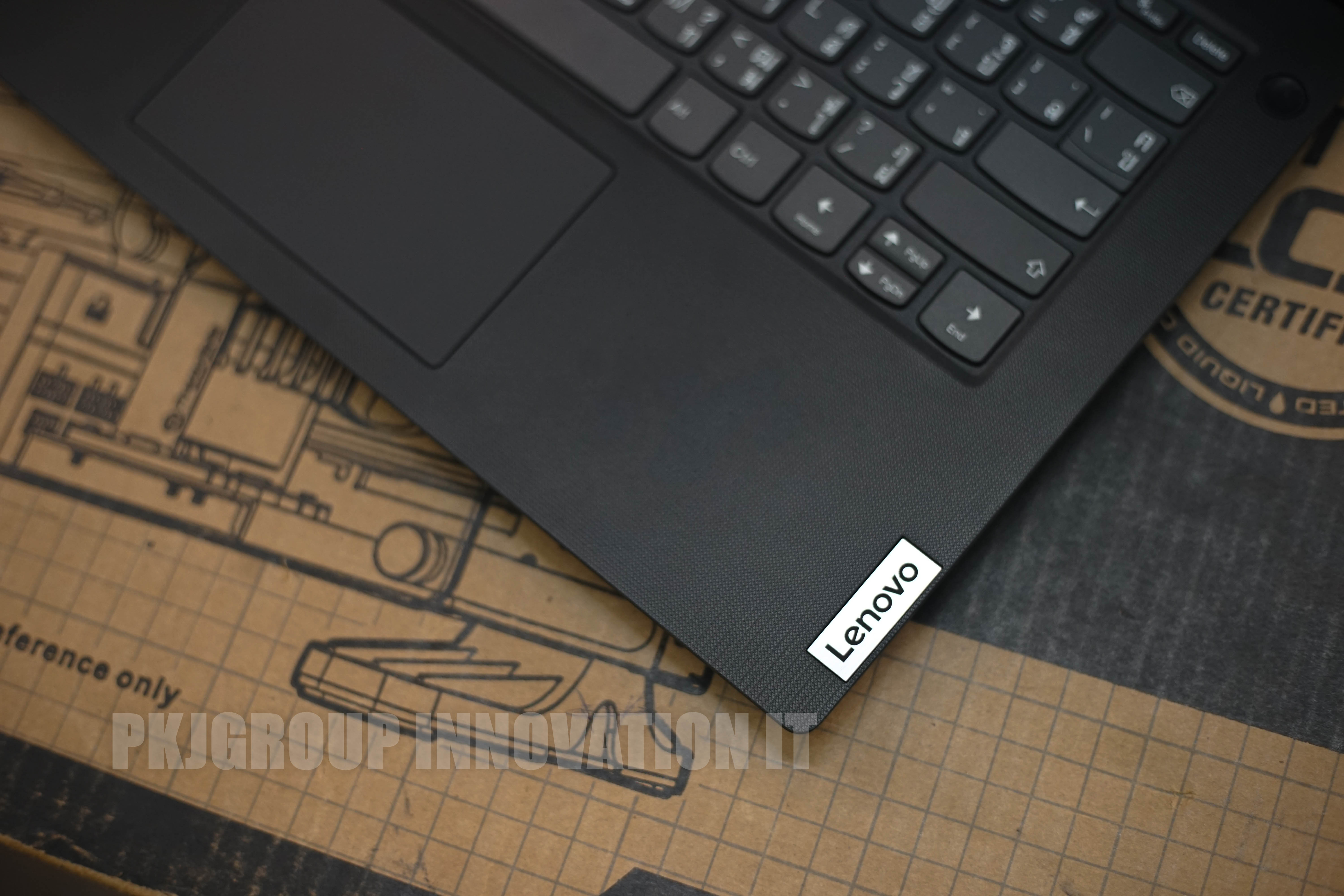 โน๊ตบุ๊คทำงาน Lenovo V14 G2 ITL I3-1115G4 RAM 4GB m.2 256GB UHD Graphic