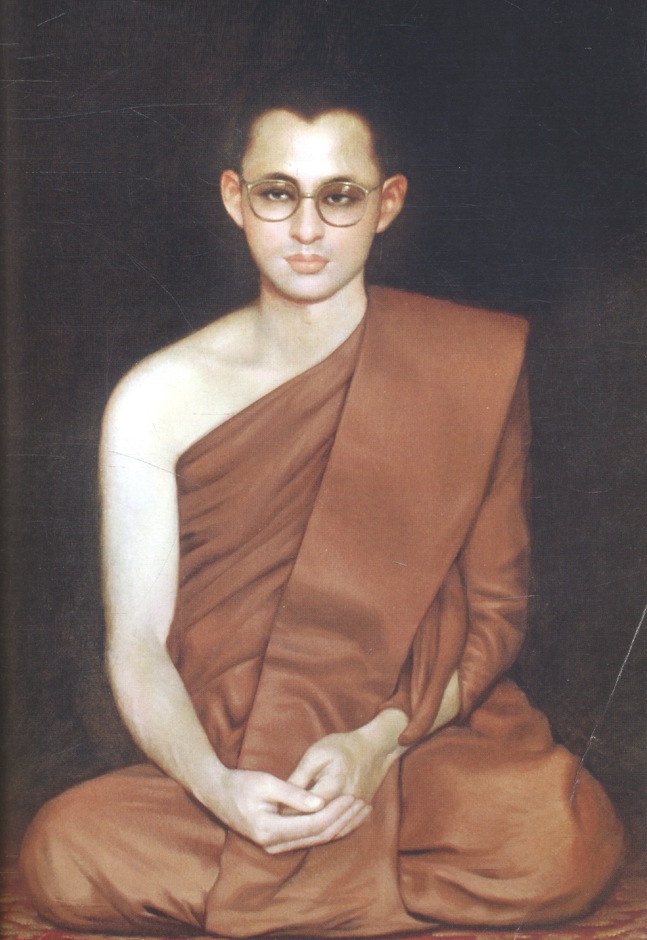 หนังสือที่ระลึก งานสวดพระปริตรมหากุศลเฉลิมพระเกียรติ ถวายพระราชกุศลแด่พระบาทสมเด็จพระเจ้าอยู่หัว เนื่องในโอกาสพระราชพิธีมหามงคลเฉลิมพระชนมพรรษา ๗ รอบ ๕ ธันวาคม ๒๕๕๔