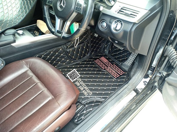 พรมปูพื้นรถยนต์6D BENZ E-CLASS E200 W212 สีดำด้ายครีม ลายเคฟล่า