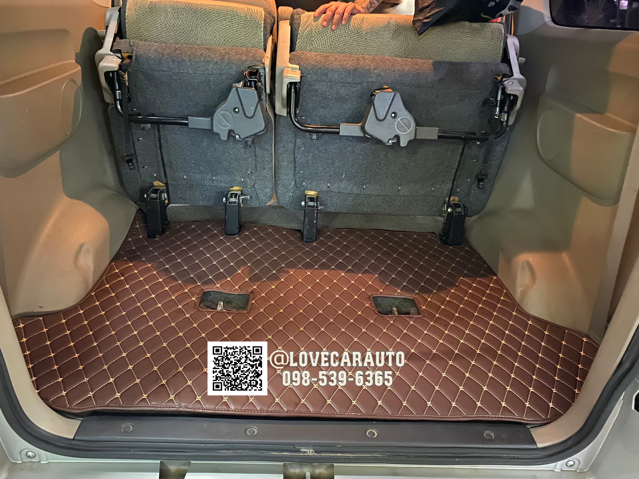 พรมปูพื้นรถยนต์ พรม6D Suzuki APV สีกาแฟ