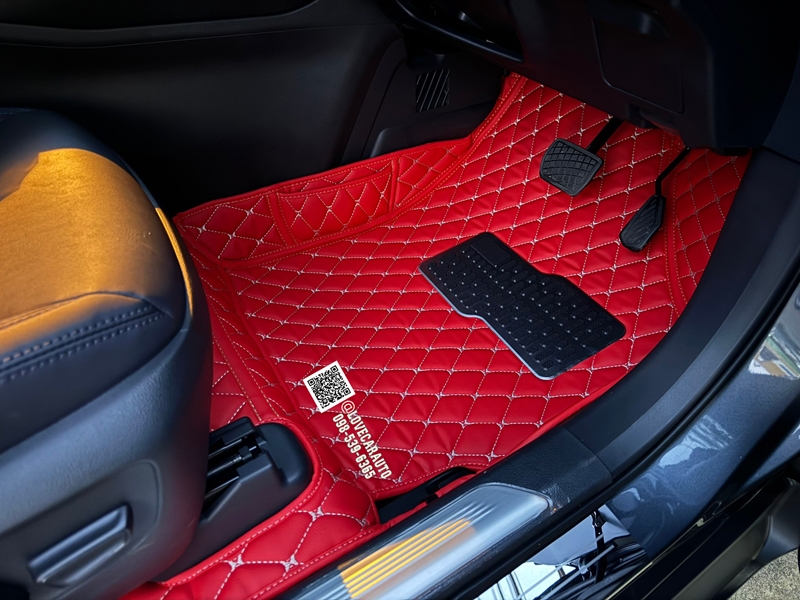 พรมปูพื้นรถยนต์ Toyota Yaris Cross HEV 2023 สีแดงสด