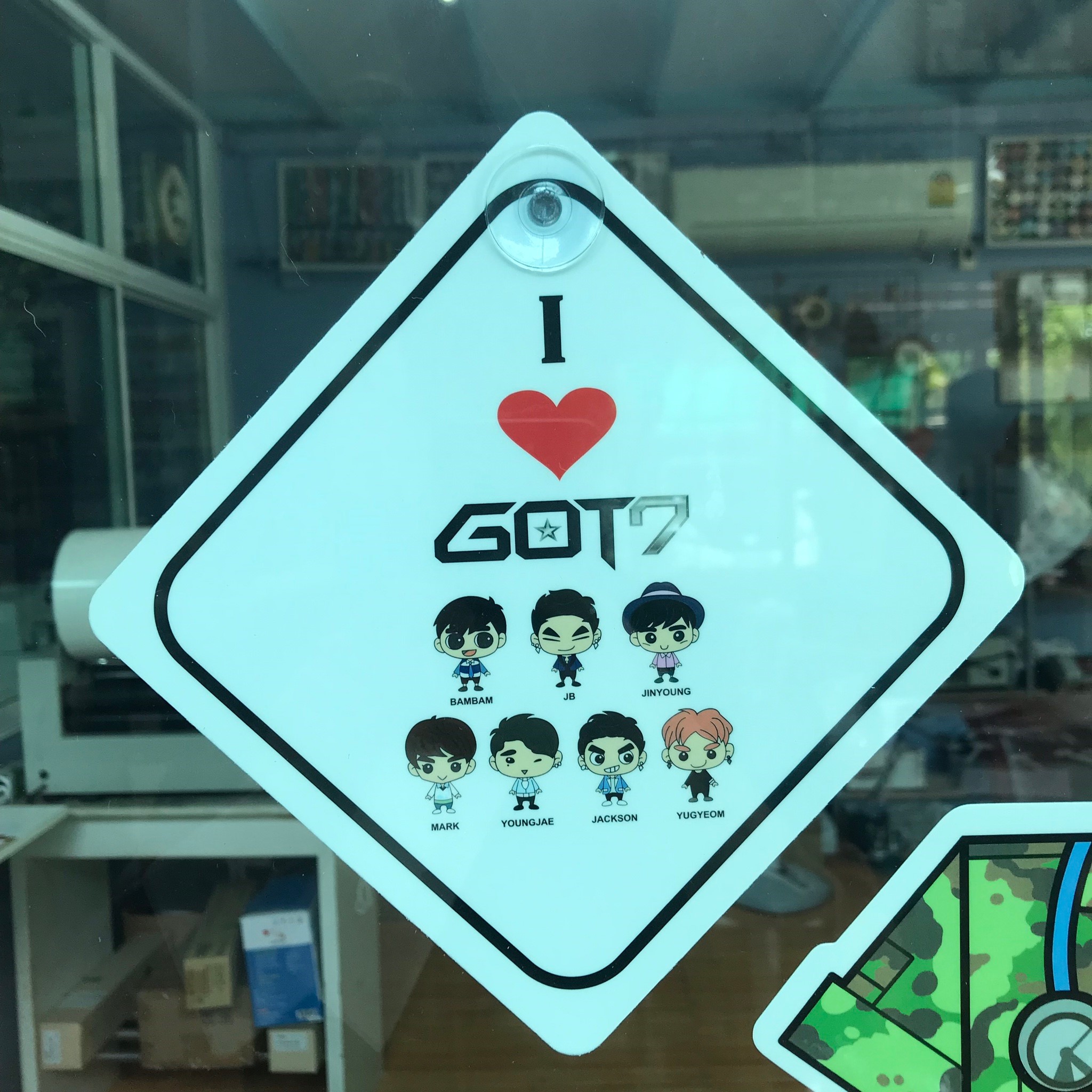 จุ๊บติดกระจก ที่ติดกระจก