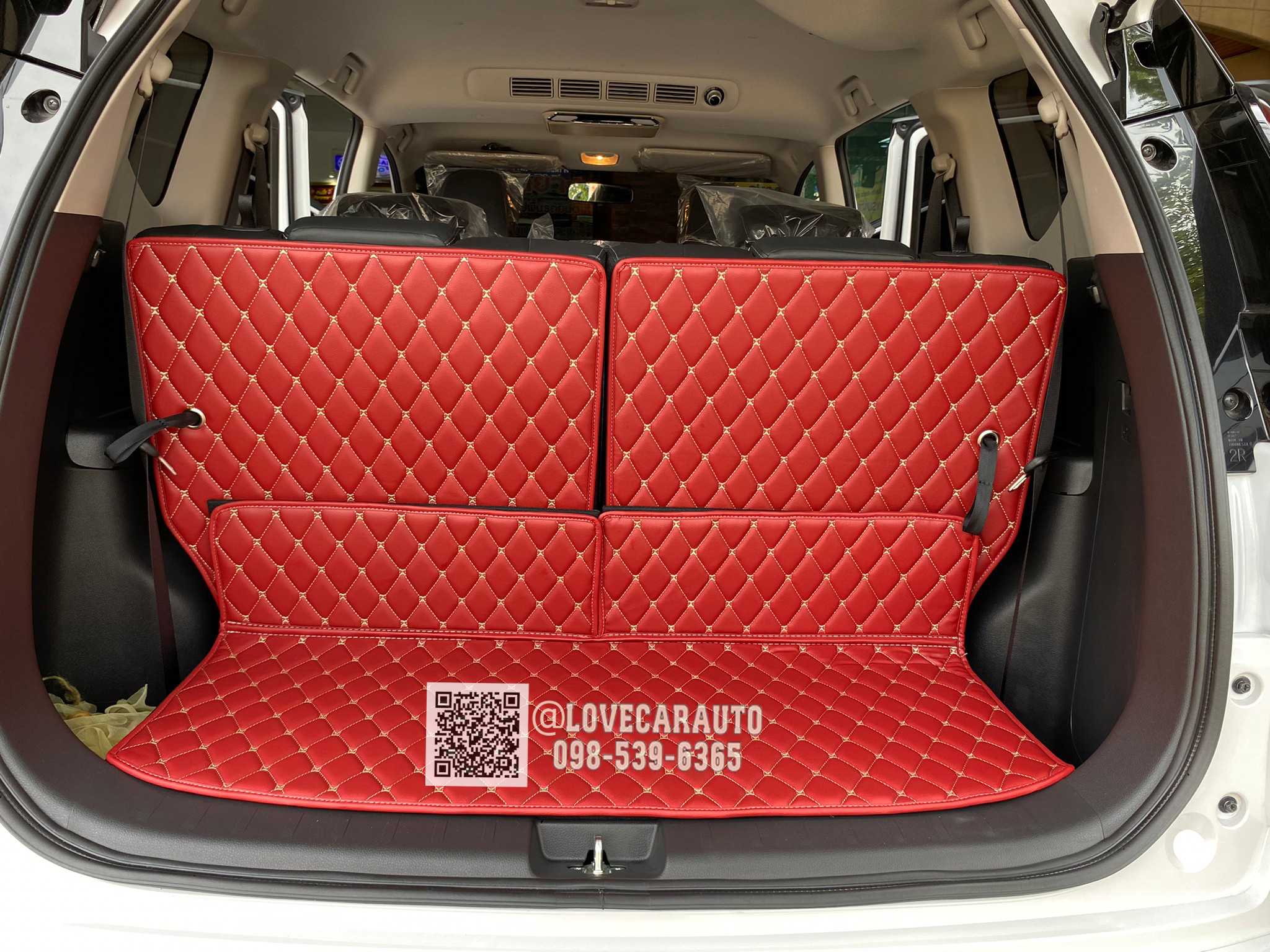 พรมปูพื้นรถยนต์ 6D Mitsubishi Xpander cross สีแดงไวน์