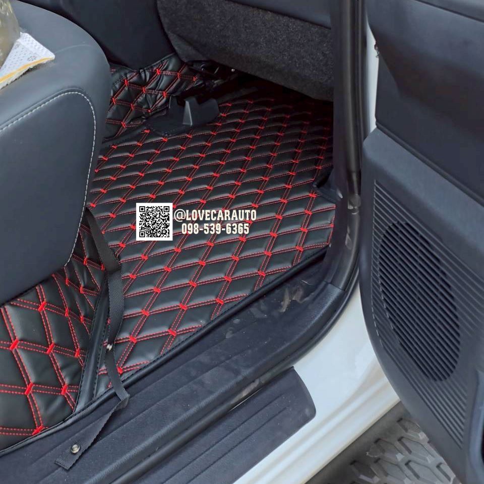 พรมปูพื้นรถยนต์ toyota travo 4ประตู พรมVVIPด้ายคู่ดำด้ายแดง