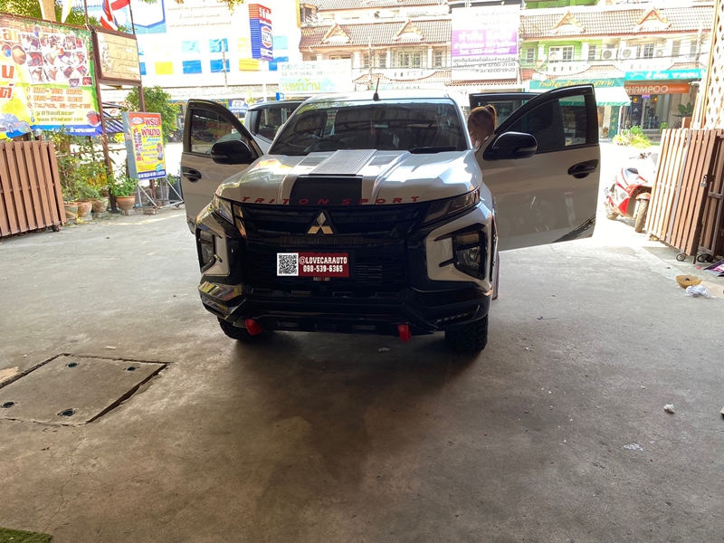 พรมปูพื้นรถยนต์6D Mitsubishi Triton Athlete 4Door 2023 สีน้ำตาลเข้ม