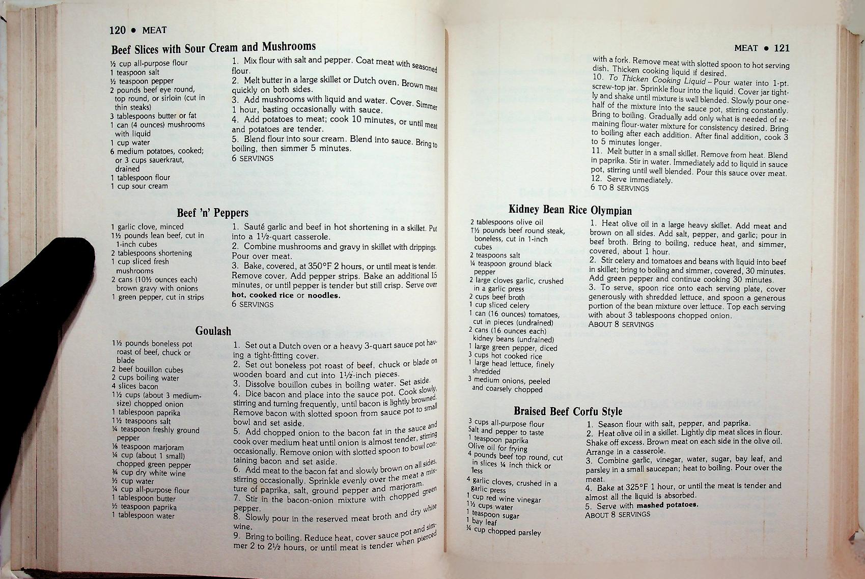 The American Family Home Cookbook (ฉบับภาษาอังกฤษ)