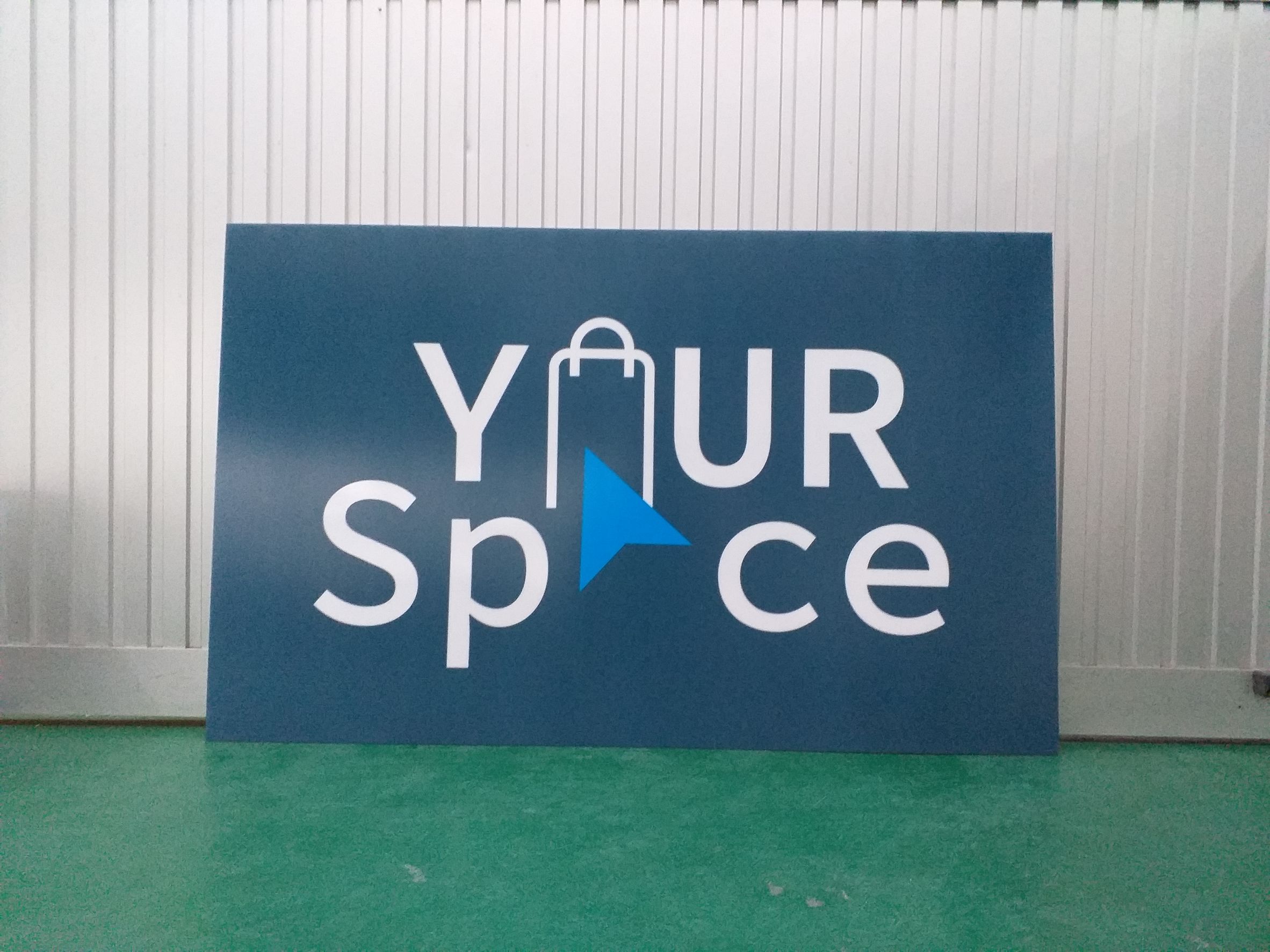 พิมพ์ลงแผ่นอะคริลิค งานYourspace