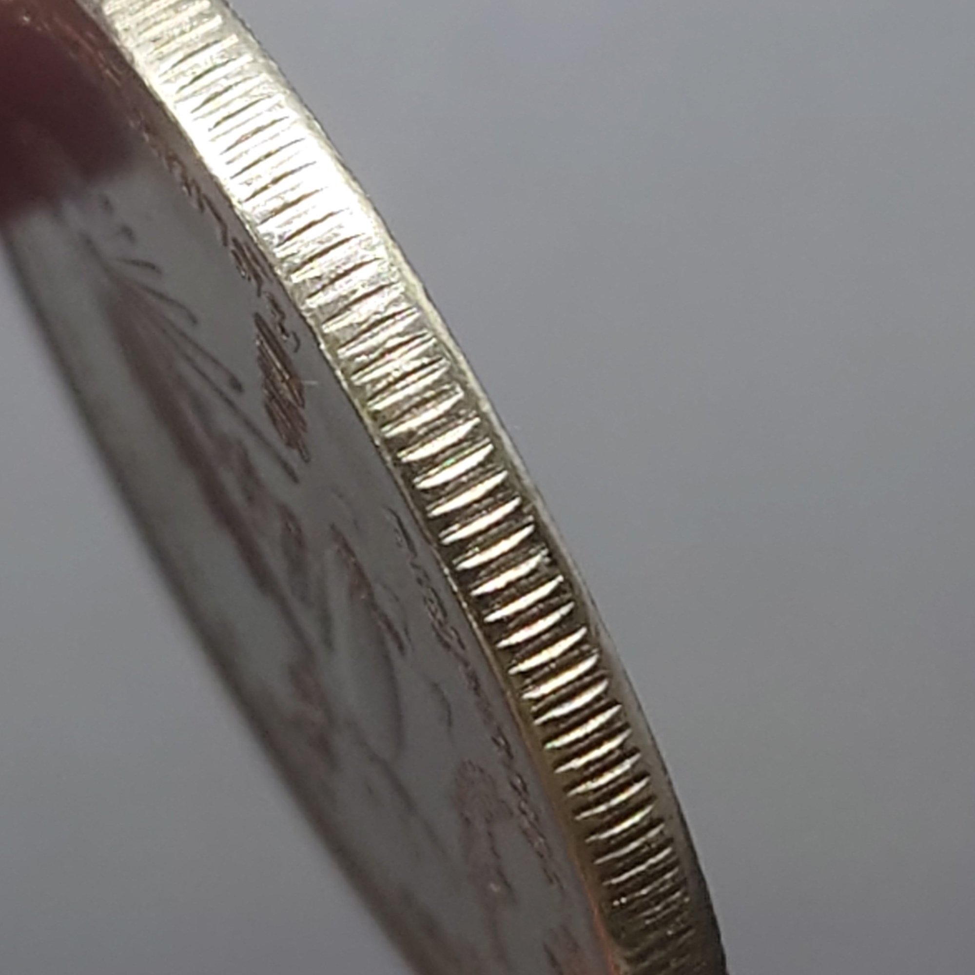 เหรียญ 10 บาท 72 ปี จุฬาลงกรณ์มหาวิทยาลัย ปี2532 ไม่ผ่านใช้