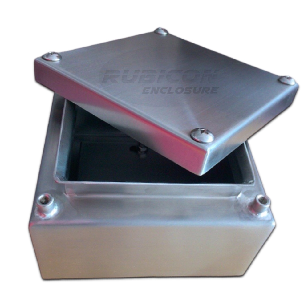 Junction Box Stainless RJ-05 Size: W250 x H250 x D150 mm. กล่องสแตนเลสกันน้ำ พร้อมแผ่นรองยึดอุปกรณ์ สแตนเลส 304 (SUS 304) ความหนา 1.5 มม.