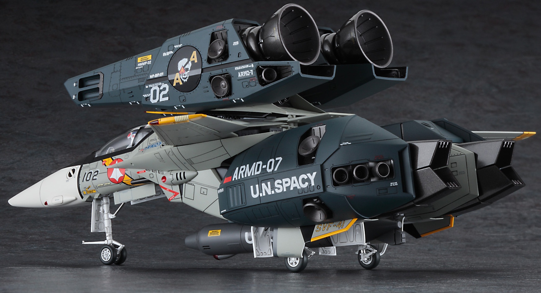 **MTS Toys**Hasegawa Macross 1/48 : VF-1J Super Strike Valkyrie SVF-41 Black Aces