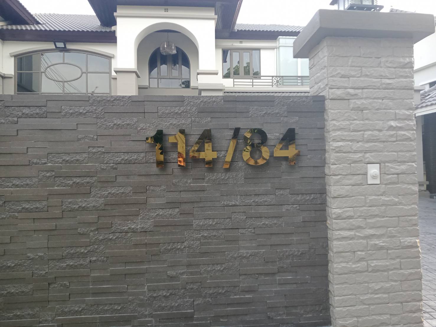 ป้ายบ้านเลขที่ ป้ายตัวอักษรโลหะ งานป้ายเลขที่บ้าน
