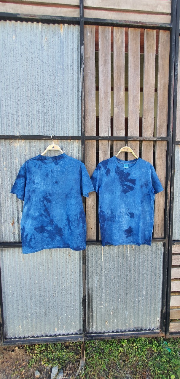 เสื้อยืดมัดย้อม เบลคไลท์