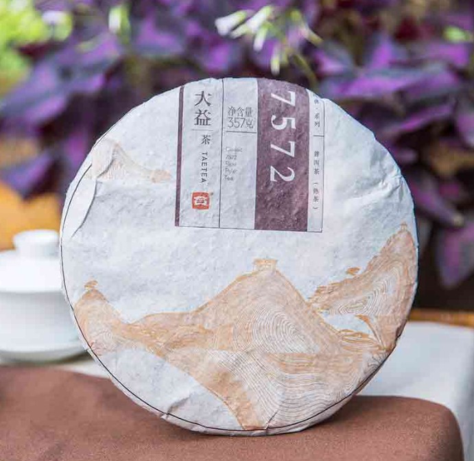 ชาผู่เอ๋อสุกต้าอี้ รุ่นต้าอี้ รุ่นชาสุก TAETEA 7572 (357 g)