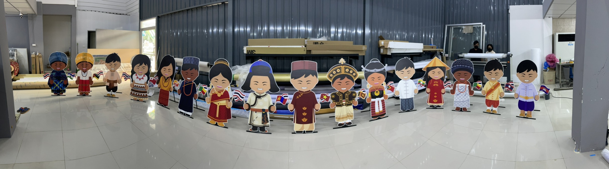 ป้ายสแตนดี้ขาเหล็ก พีพีบอร์ดตัวใหญ่ ตัวการ์ตูน แสดงความเป็นไทย