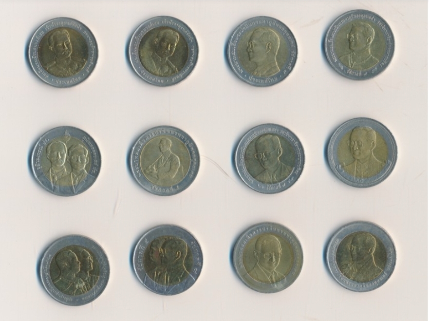 เหรียญที่ระลึกต่างๆหลายแบบ