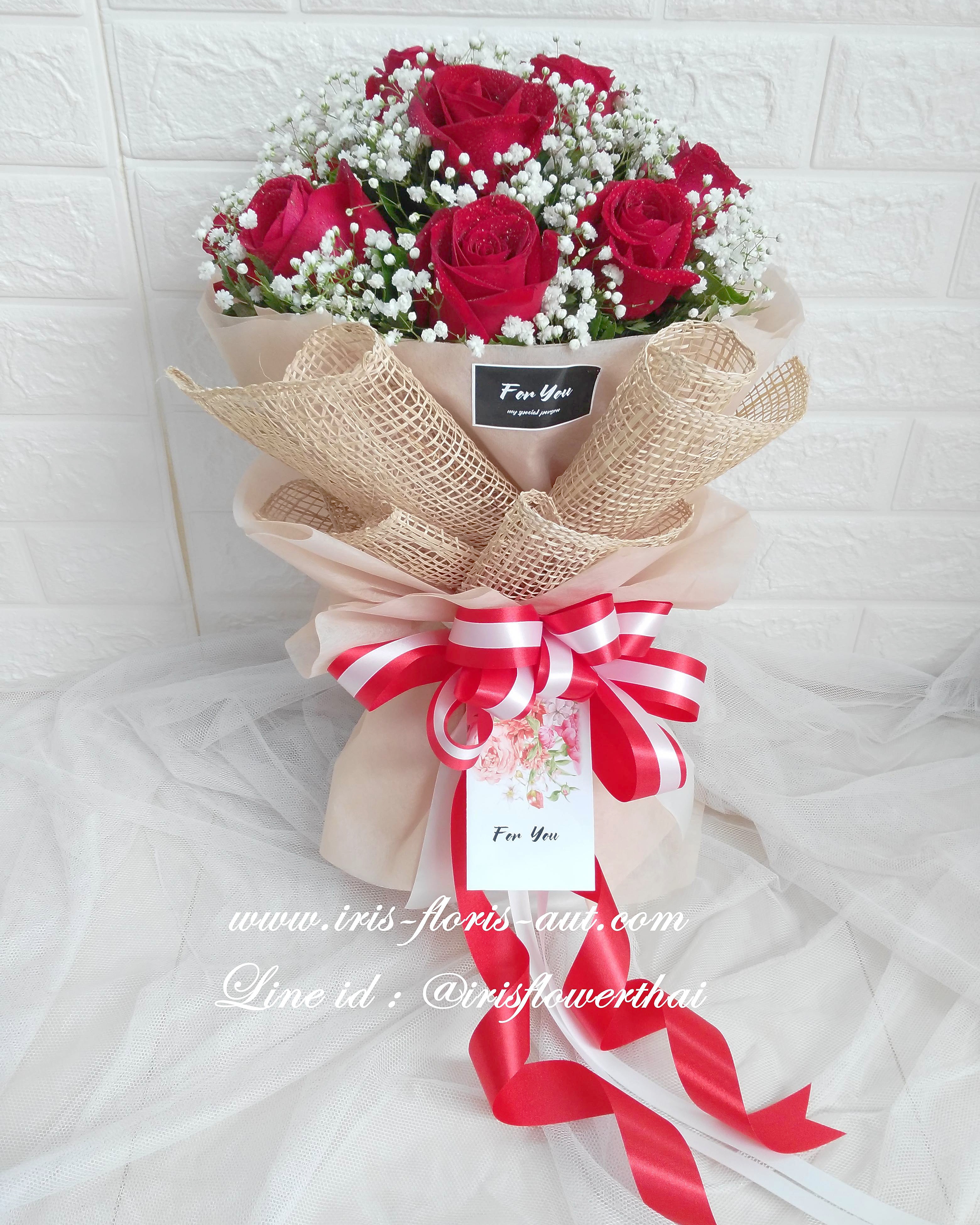 ช่อดอกกุหลาบและยิปซี