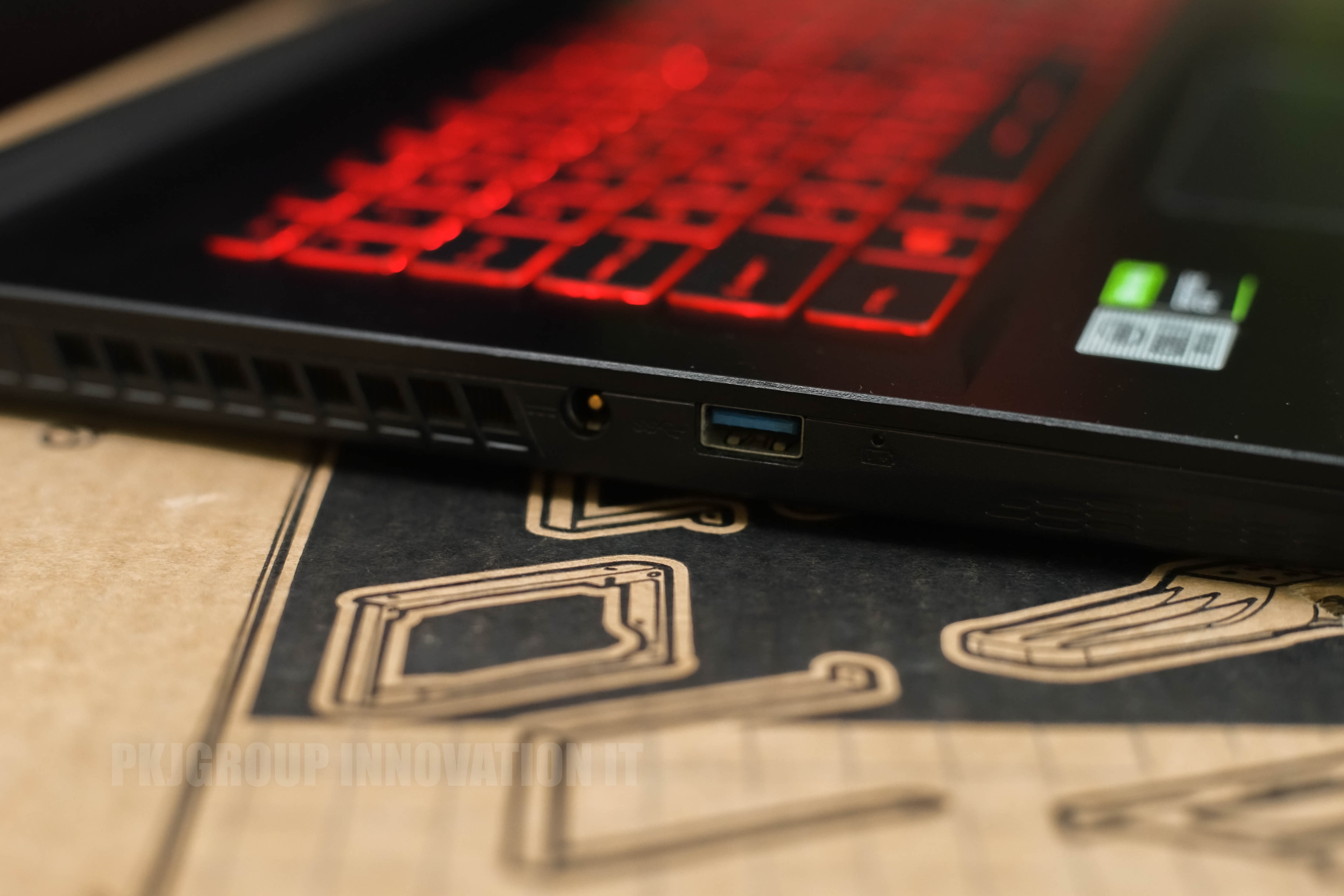 โน๊ตบุ๊คเล่นเกมมือสอง MSI GF63 THIN 10SCXR-293TH I7-10750H RAM 16 GB GTX 1650Ti **ตำหนิในโพสต์