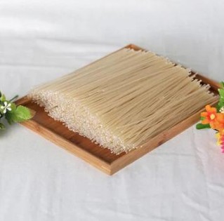 เส้นก๋วยเตี๋ยวกุ้ยหลิน(หมี่เชี่ยน) แพค 1kg.