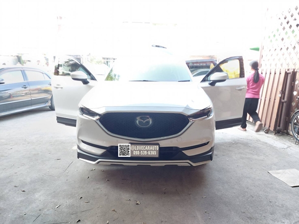 พรมปูพื้นรถยนต์ 8D mazda cx5 2018 สีดำด้ายแดงเย็บติดไวนิลดำ