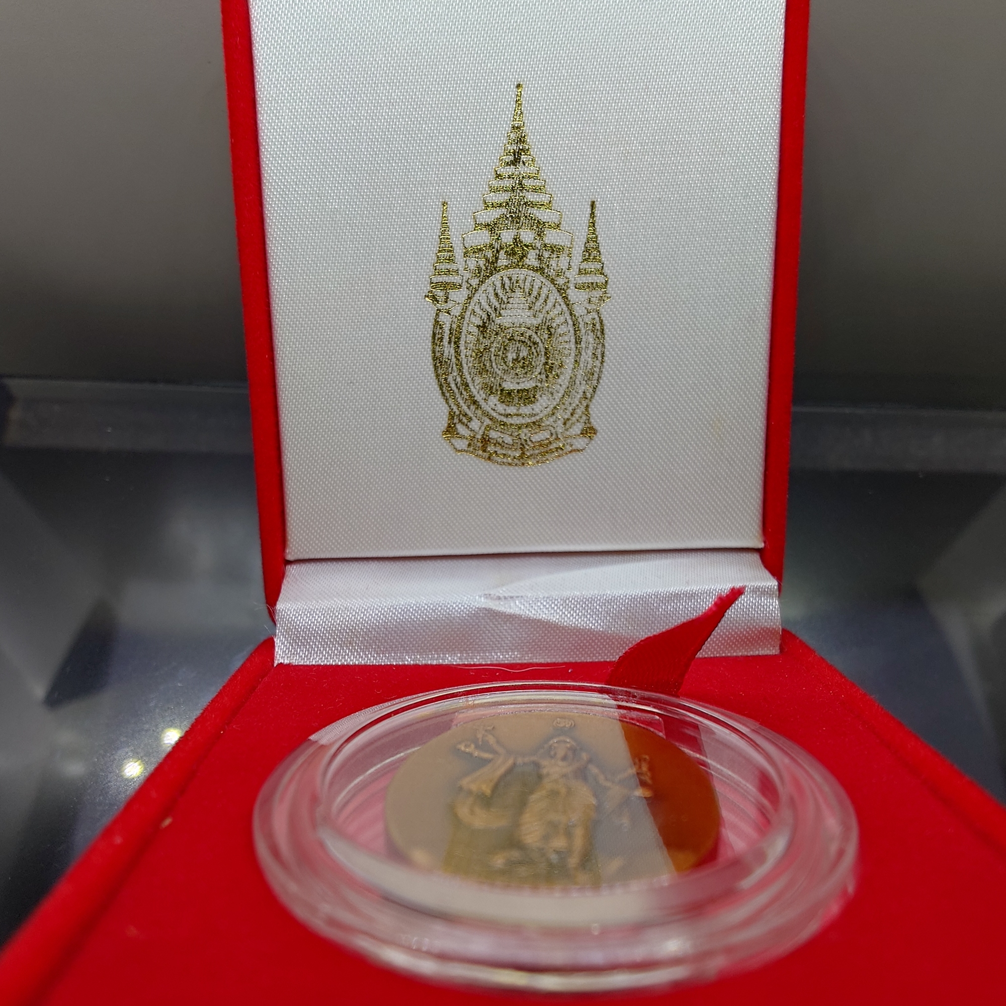 เหรียญพระพิฆเนศ ปางมหาเทพ เวิร์คพอยท์ รุ่นเฉลิมพระเกียรติ 80พรรษา ในหลวง รัชกาลที่9 ปี2550 พร้อมกล่องแดง รับประกันแท้