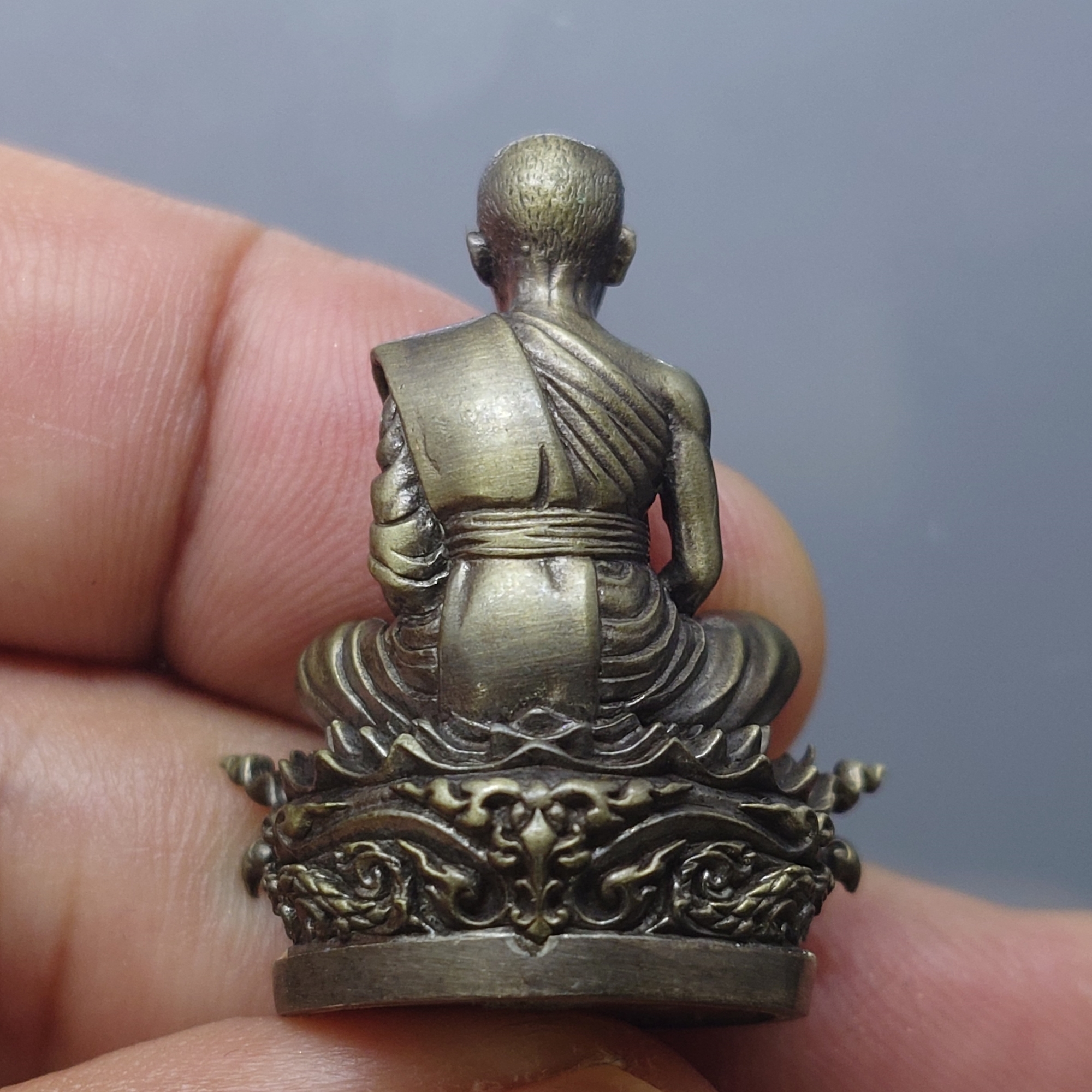 พระกริ่งเจริญพร ๑๙ เนื้อชนวนเงิน หลวงพ่อคูณ วัดบ้านไร่ พร้อมกล่องเดิม ใบเซอร์ พ.ศ.2557 รับประกันแท้ ทันหลวงพ่อ