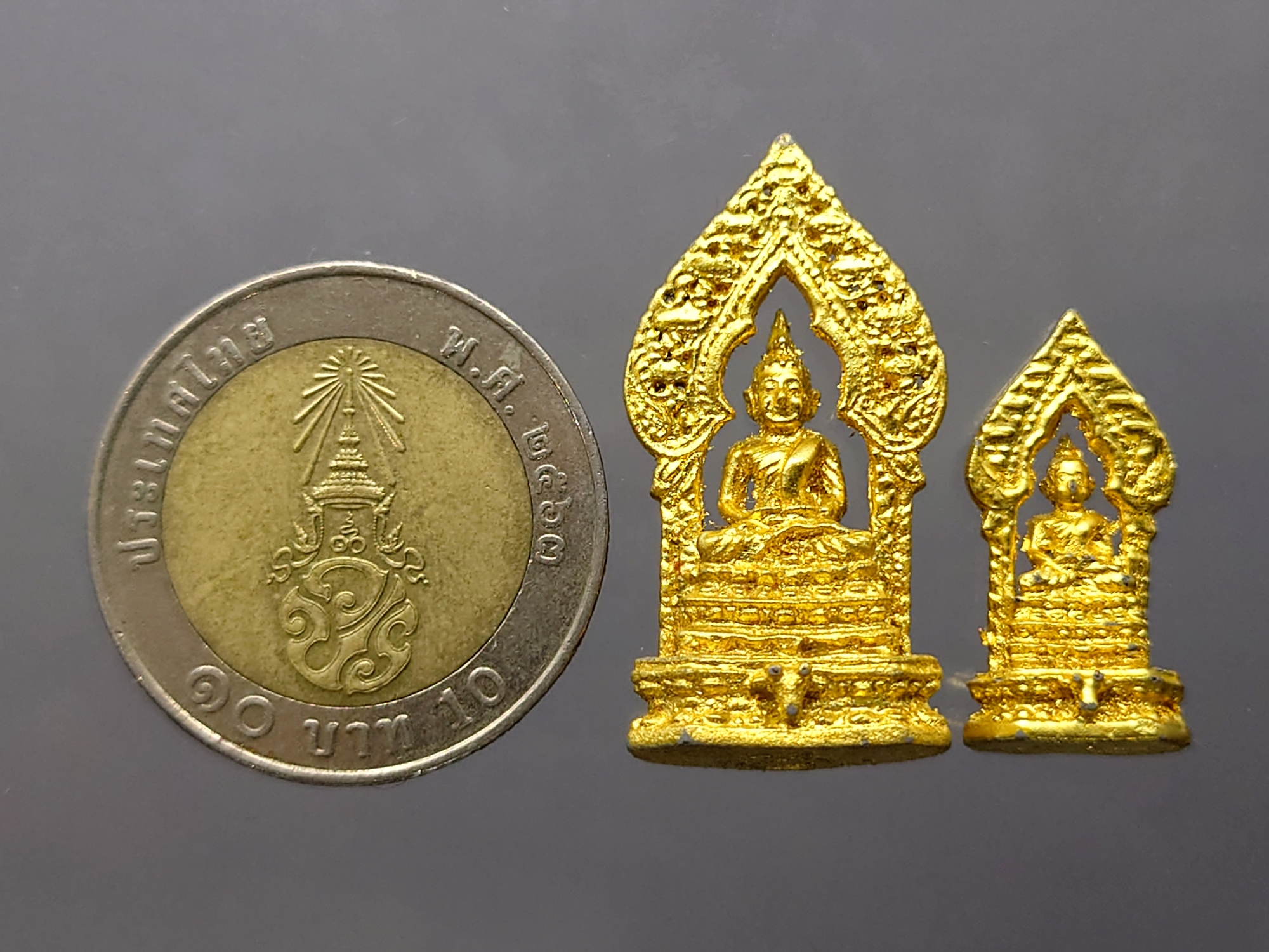 พระกริ่ง-พระชัยวัฒน์ นิรันตราย เนื้อสัมฤทธิ์ชุบทอง วัดราชประดิษฐสถิตมหาสีมาราม พ.ศ.2549 พร้อมกล่องเดิม