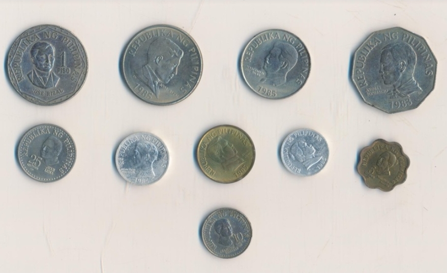 เหรียญและเงินเก่าๆ