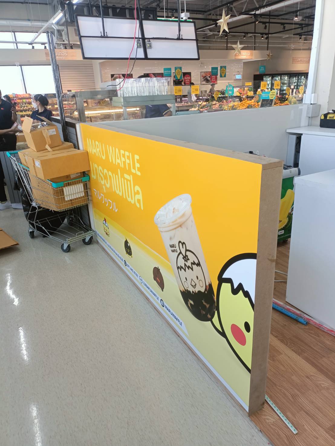 ป้ายสติกเกอร์ตกแต่งบูทร้านอาหารของหวาน งานMARU WAFFLE