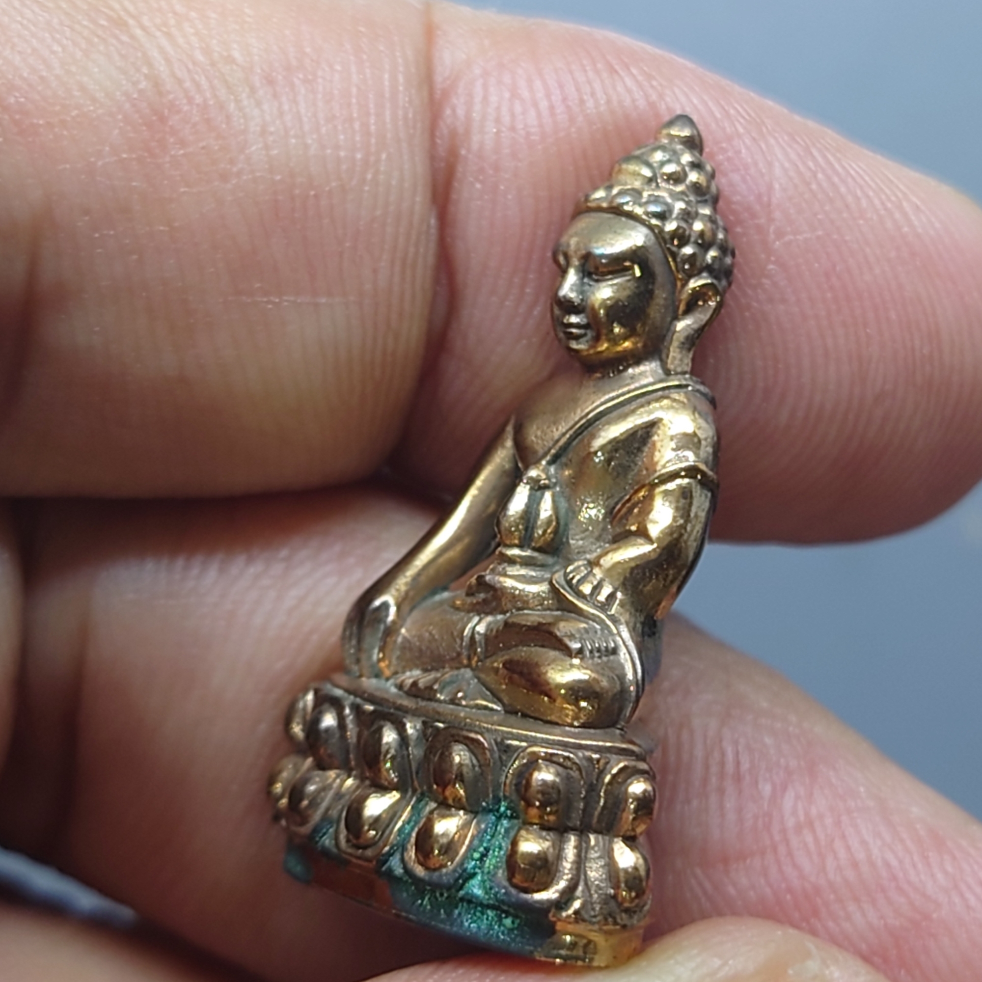 พระกริ่งญาณวเรศ (กริ่งปวเรศน้อย) ฐานบรรจุพระเกศาและจีวร เนื้อนวโลหะ พิม์ใหญ่ สมเด็จพระญาณสังวรฯ ทรงเจริญพรรษา 100 ปี วัดบวรนิเวศวิหาร ปี2556 พร้อมกล่องเดิม