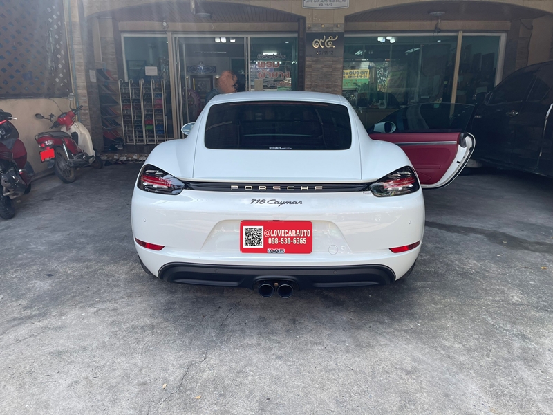 พรมปูพื้นรถยนต์ Porsche Cayman 718 2017 สีแดงไวน์