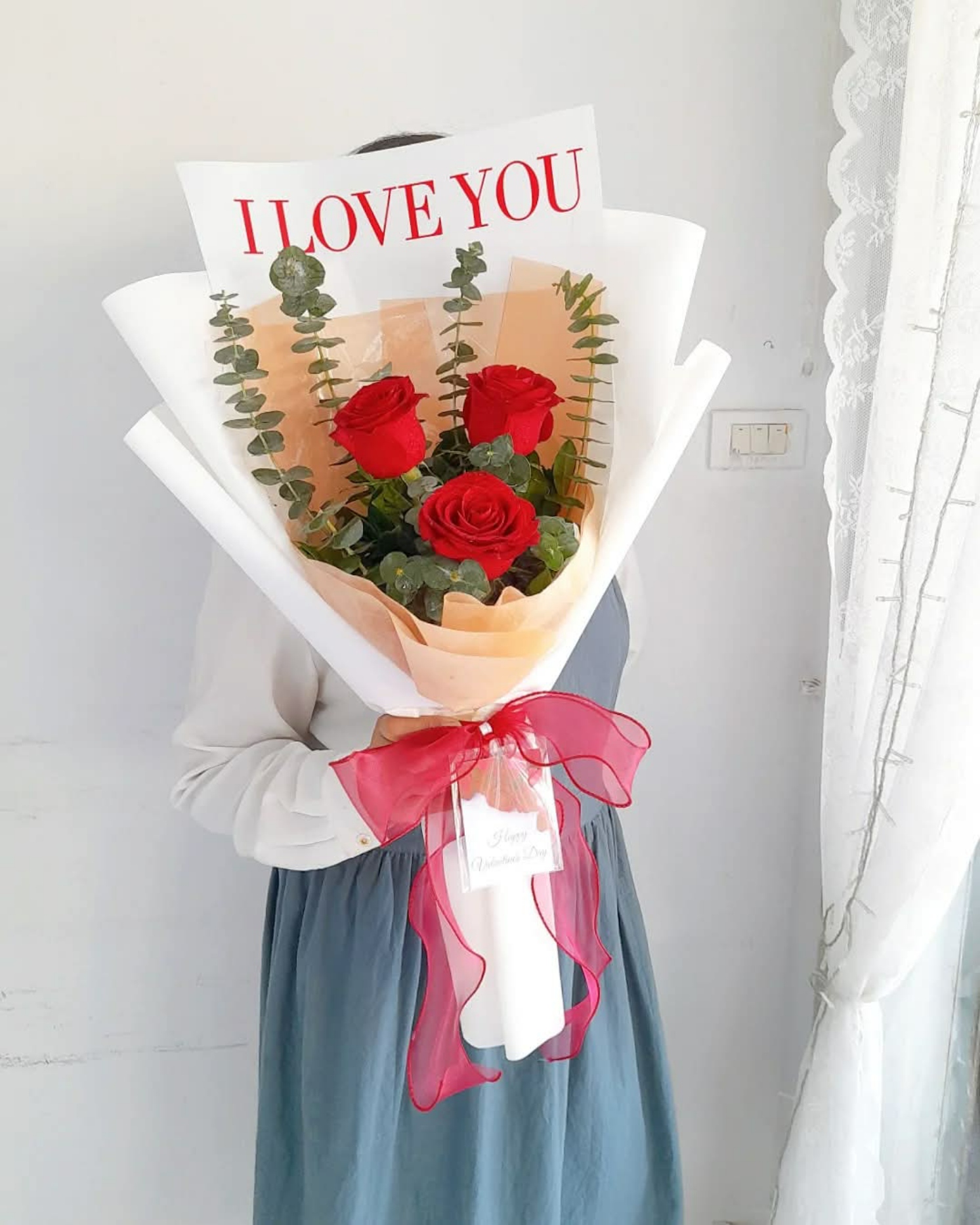 ช่อดอกกุหลาบ I LOVE YOU สีแดง