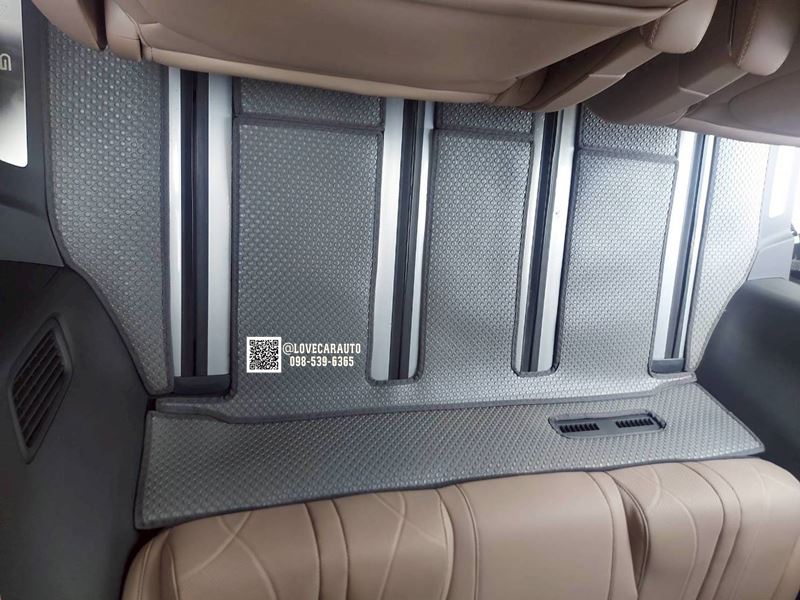 พรมกระดุมรถตู้ Xpang X9 กระดุมเล็กสีเทา