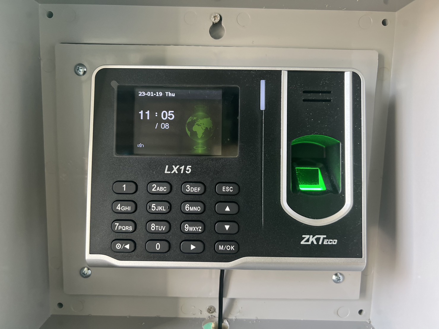 เครื่องสแกนลายนิ้วมือ ZKteco LX15